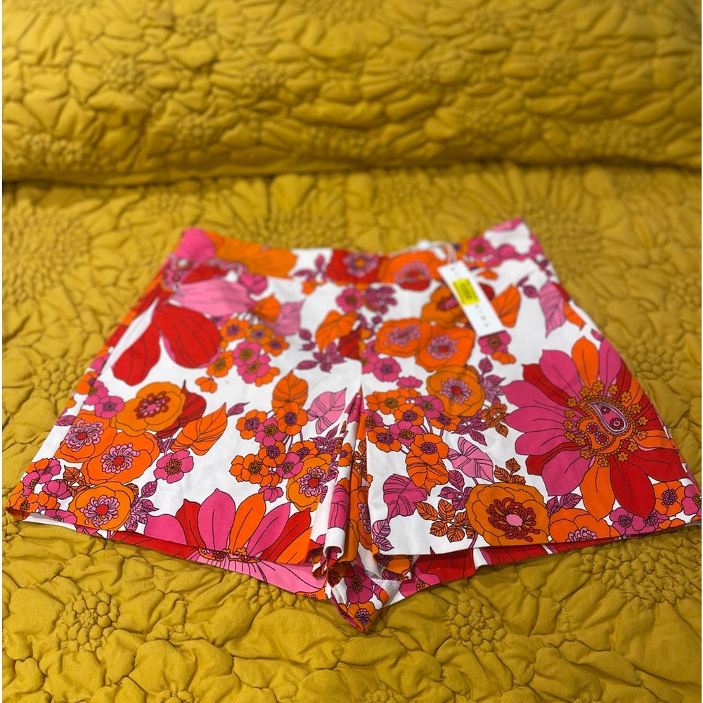 NWT Adorable Retro Trina Turk Shorts Size 2